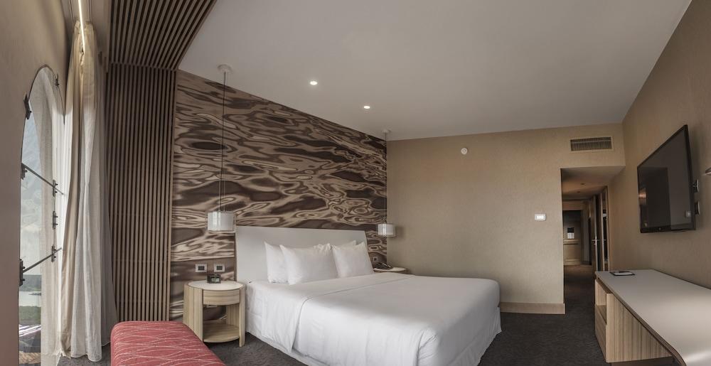 Doubletree By Hilton Iquitos Hotel Exterior photo